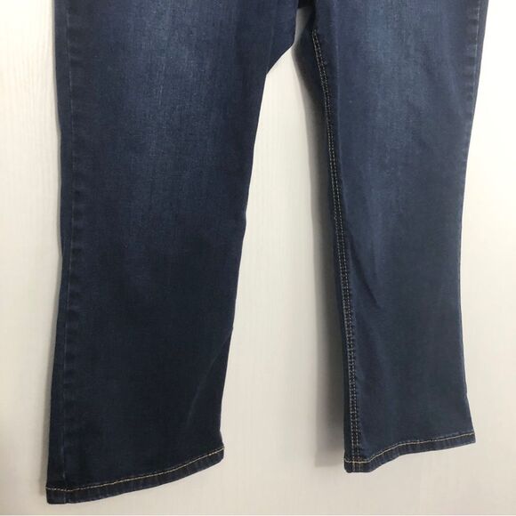 MiracleBody Jeans Womens Size 16 Blue Dark Wash Desire Crop Boot Cut - Picture 3 of 9